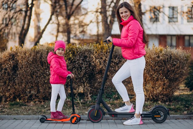 Poradnik, jak wybrać odpowiednią hulajnogę dla swojego malucha